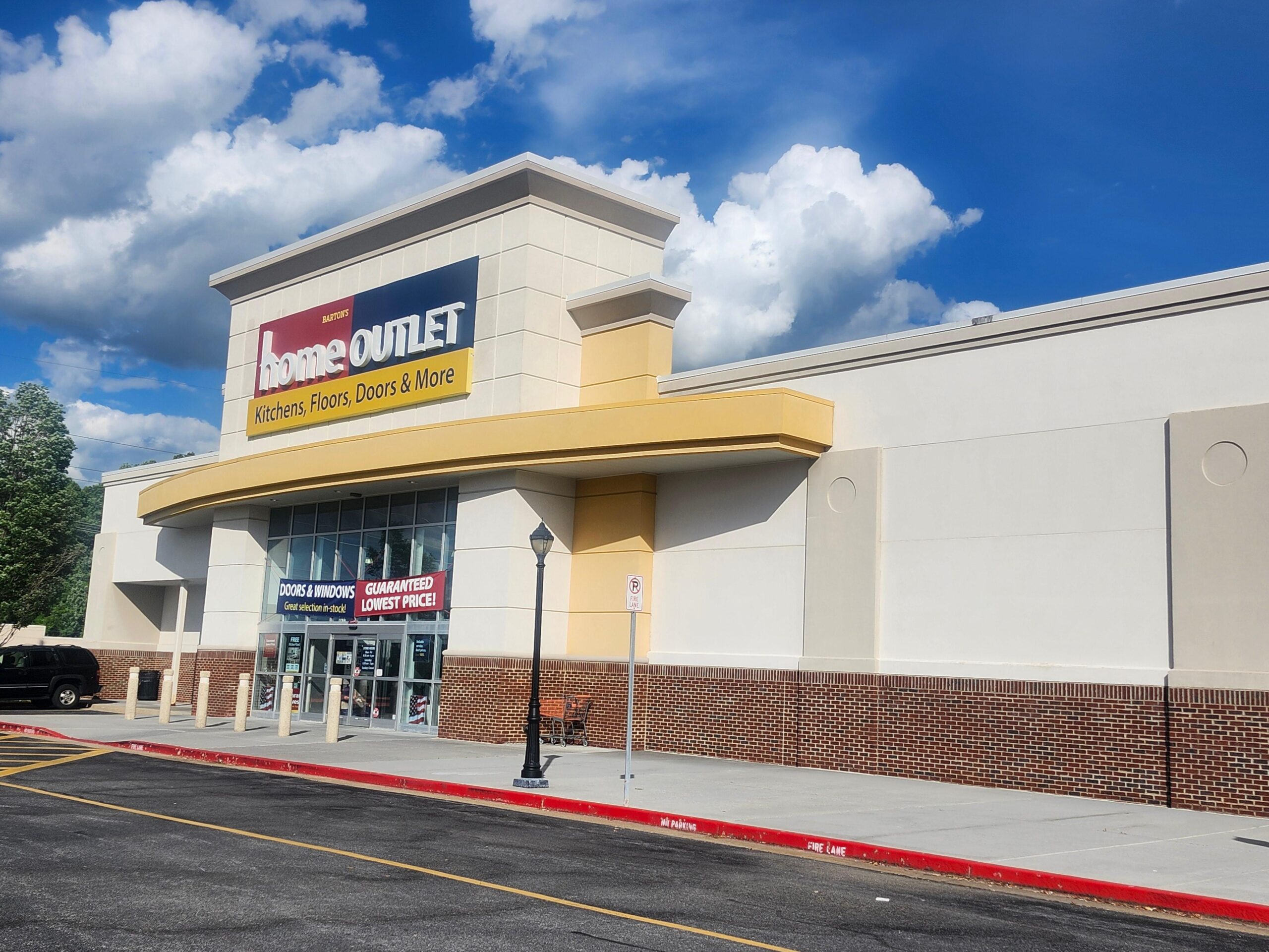 Roof and exterior cleaning service